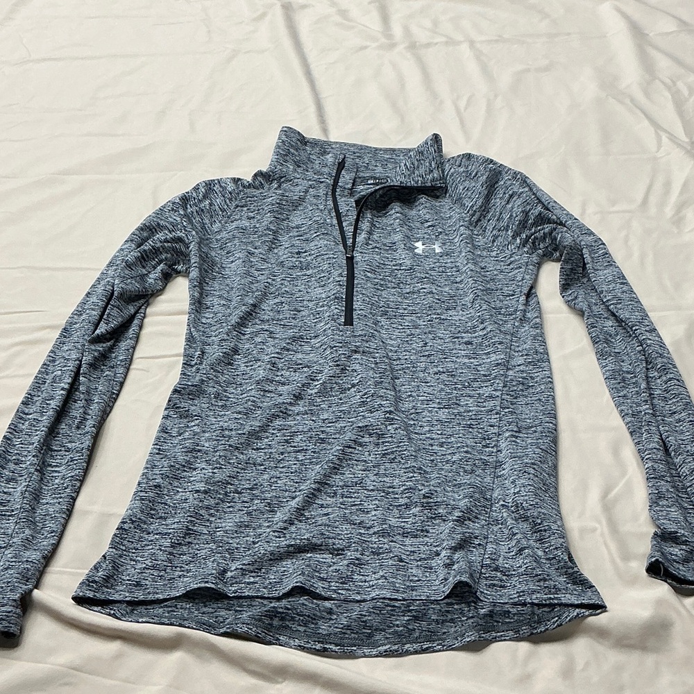 Under Armour Heathered Gray Long Sleeve Top